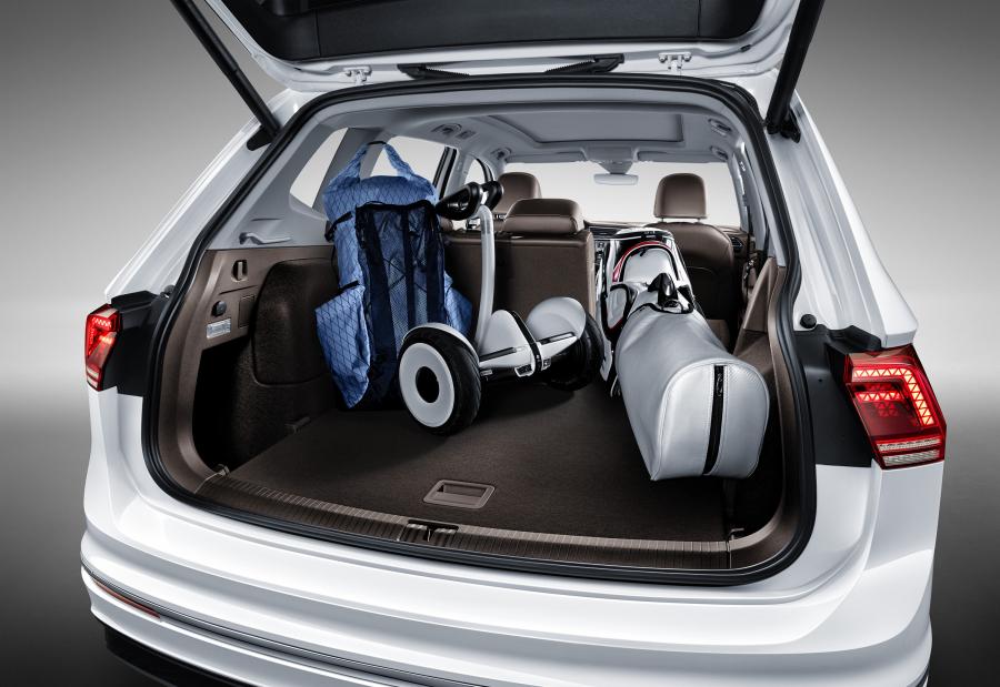 Багажник Volkswagen Tiguan L PHEV 2018 года  (CN) (фото 21 из 29)